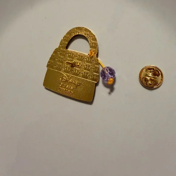 Disney Princess “Ariel” purse enamel mystery pin - Picture 6 of 7